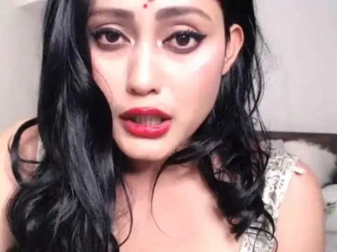 Cute sexy girl live sreaming on paid apps_18Xhamster.com